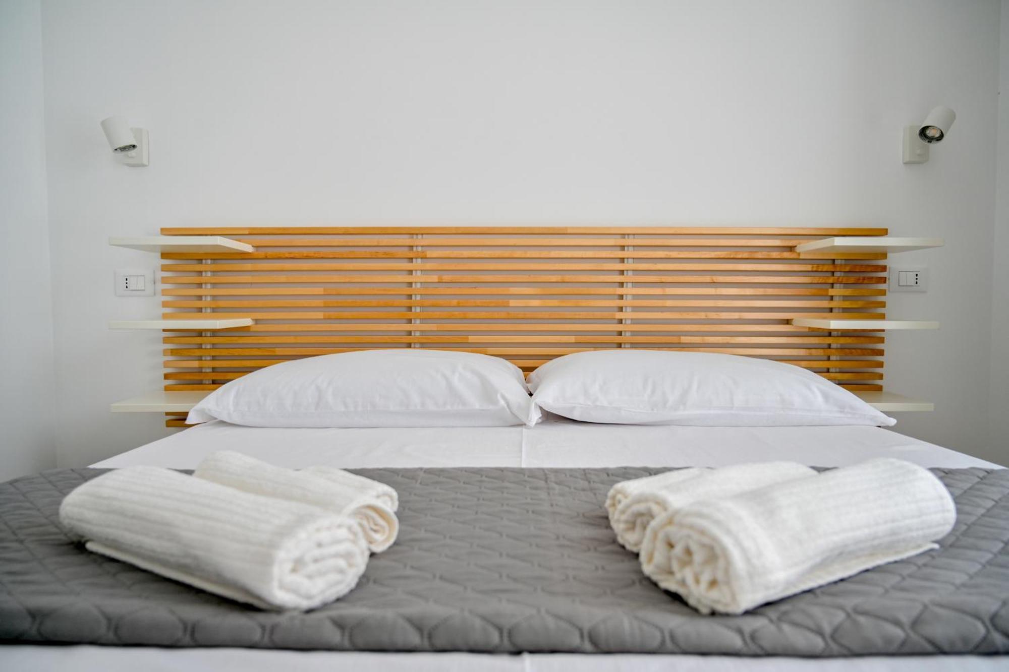 B&B Dreaming Avola Bagian luar foto