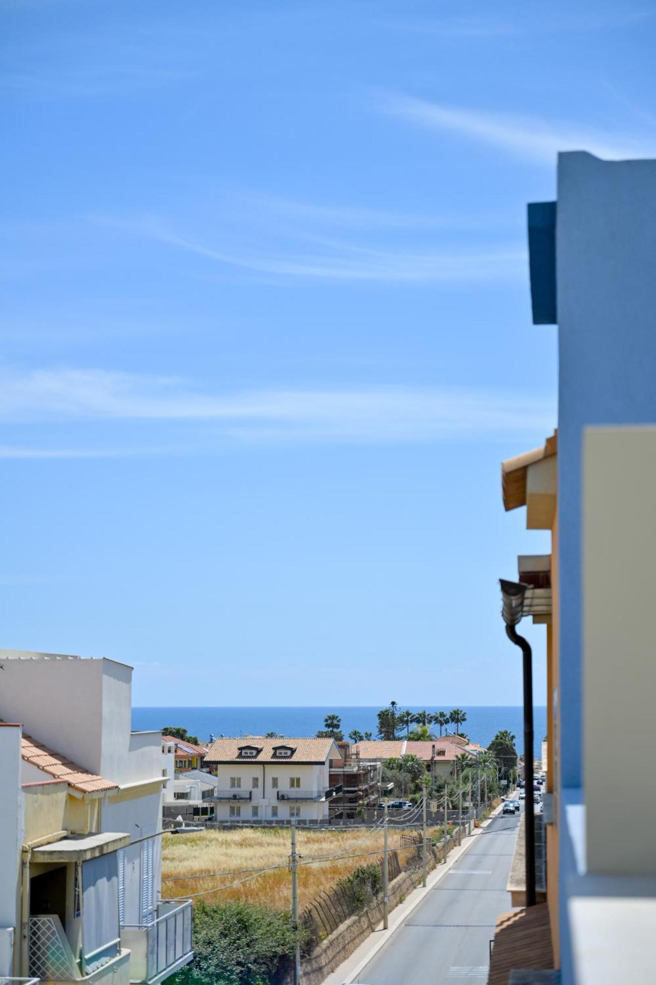 B&B Dreaming Avola Bagian luar foto