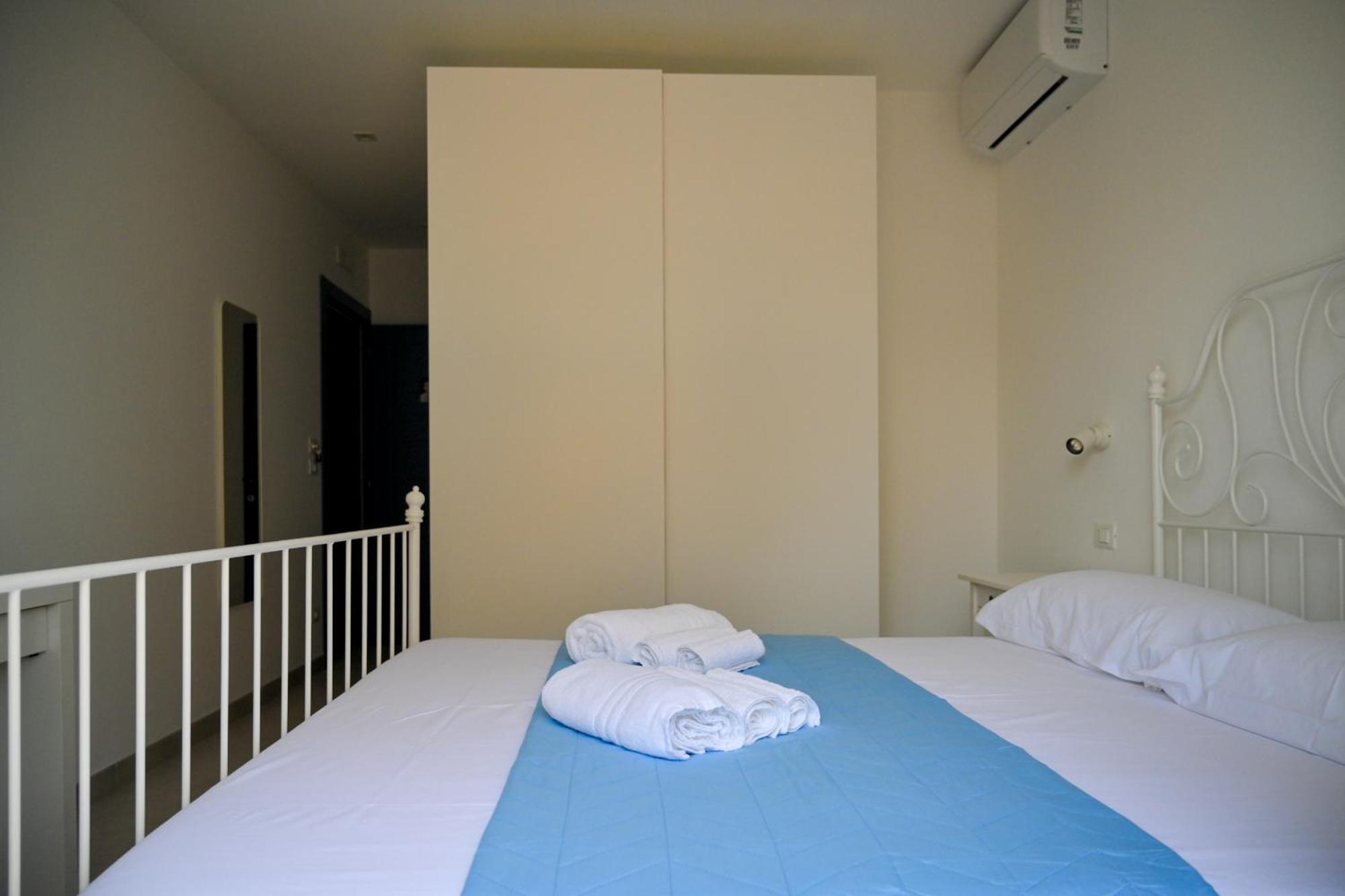 B&B Dreaming Avola Bagian luar foto